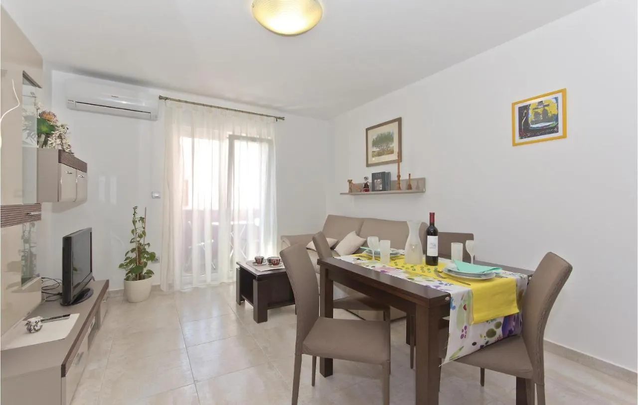 Awesome Apartment In Vodnjan With Wifi